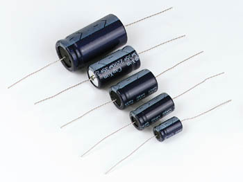 Condensateur Chimique Axial 470�F / 63V, cliquez pour agrandir 